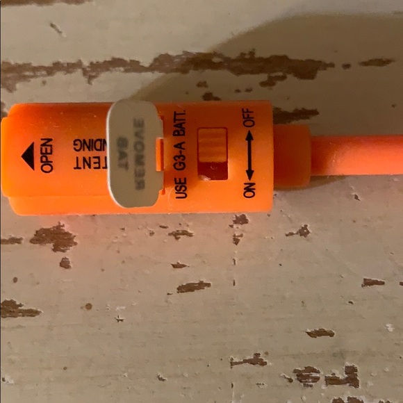 Light Up Tips Knitting Needles - Picture 3 of 7